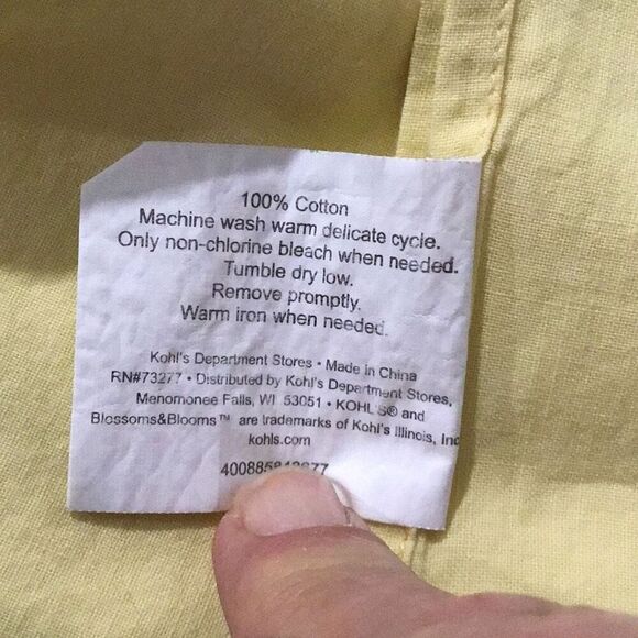 Blossom & Blooms Dinner Napkins, 6, Yellow, Cotton - Picture 3 of 4